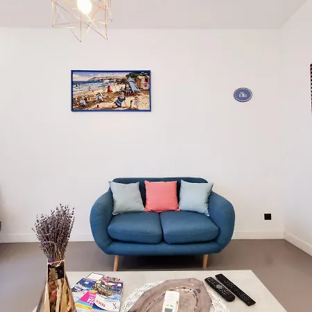 Apartment Le Petit Balcon By Guys *